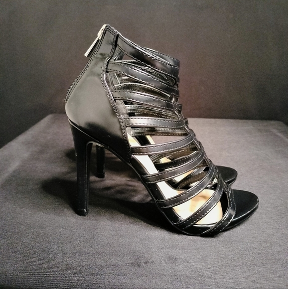 Black Strappy Gladiator Heels by BCBG (Size 6.5) - Picture 5 of 5
